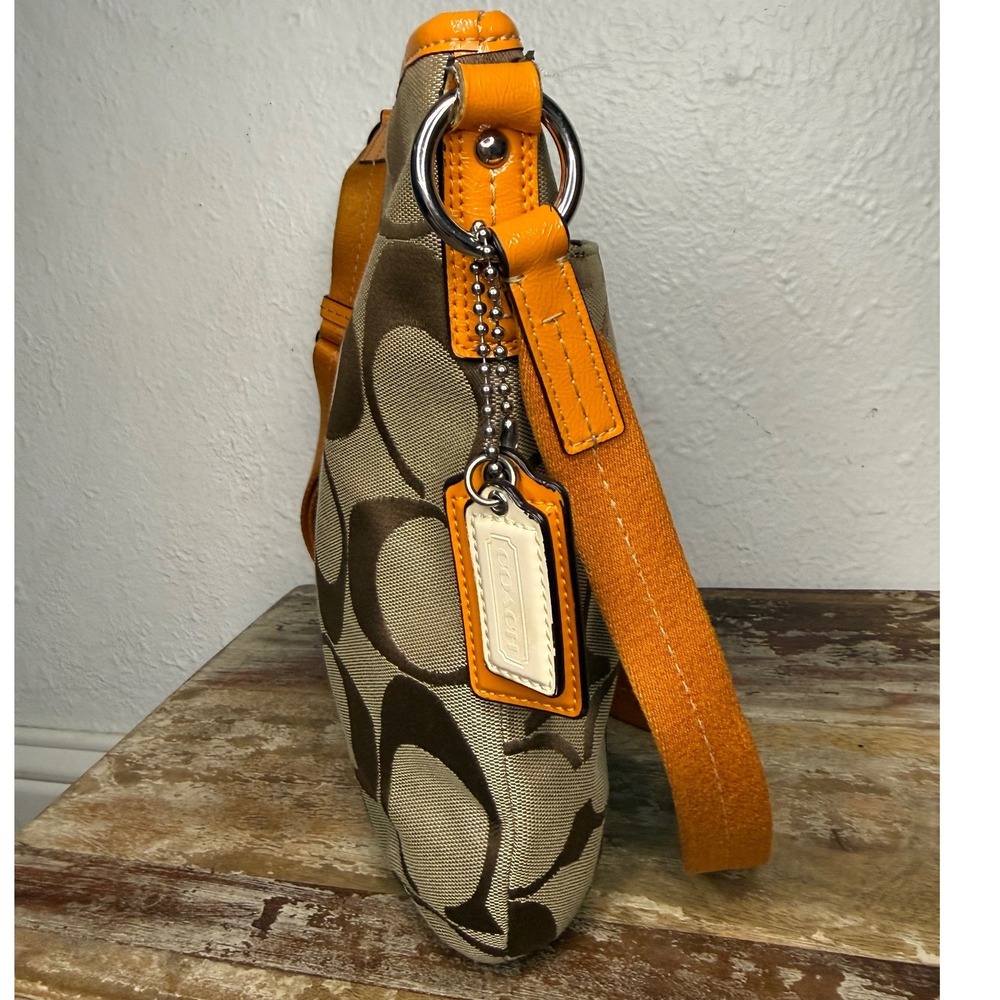 Vtg Coach Signature Canvas Crossbody Shoulder Bag With Matching Wallet F21905 - Picture 4 of 11